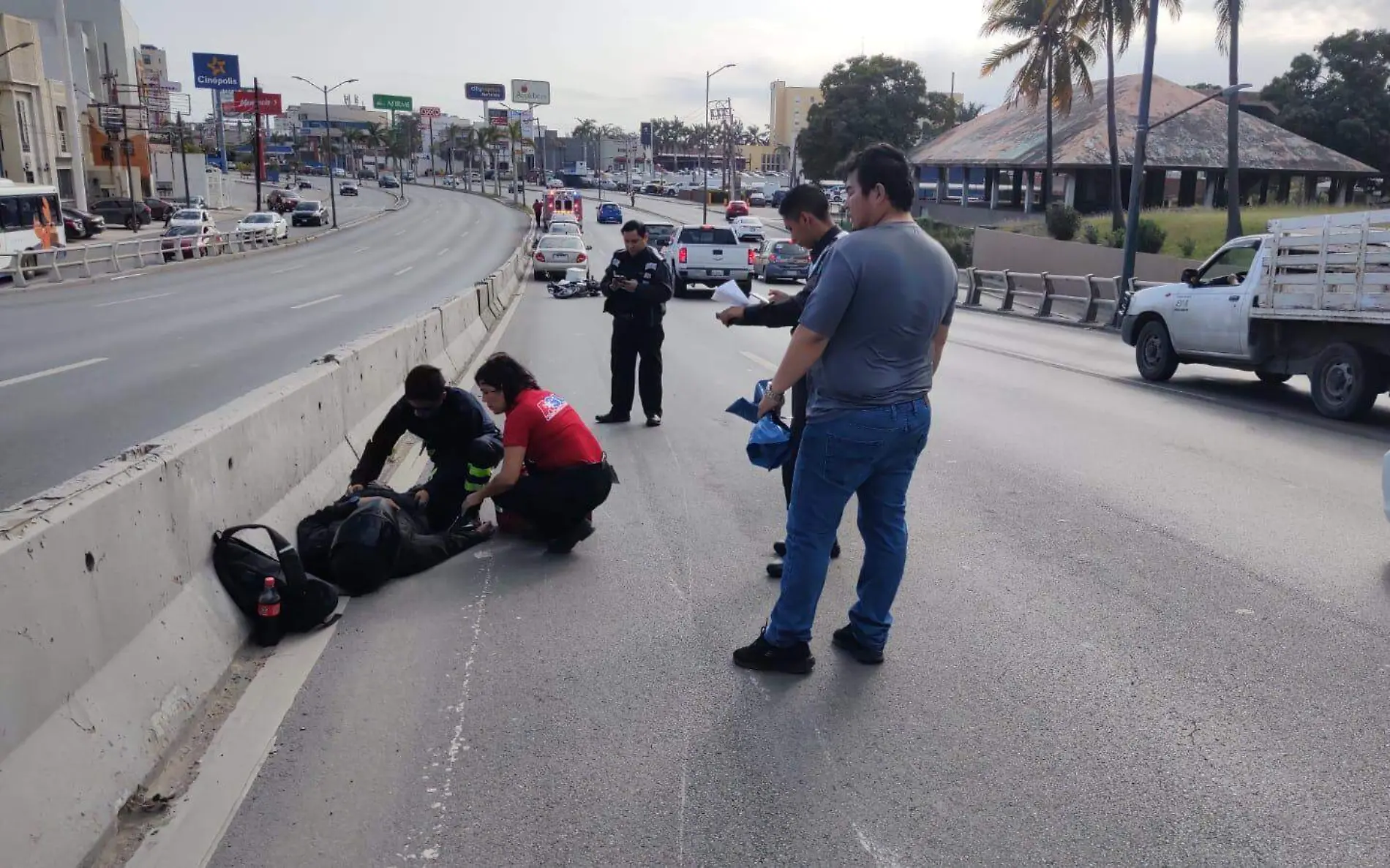 Repartidor de comida sufre accidente en la avenida Hidalgo de Tampico